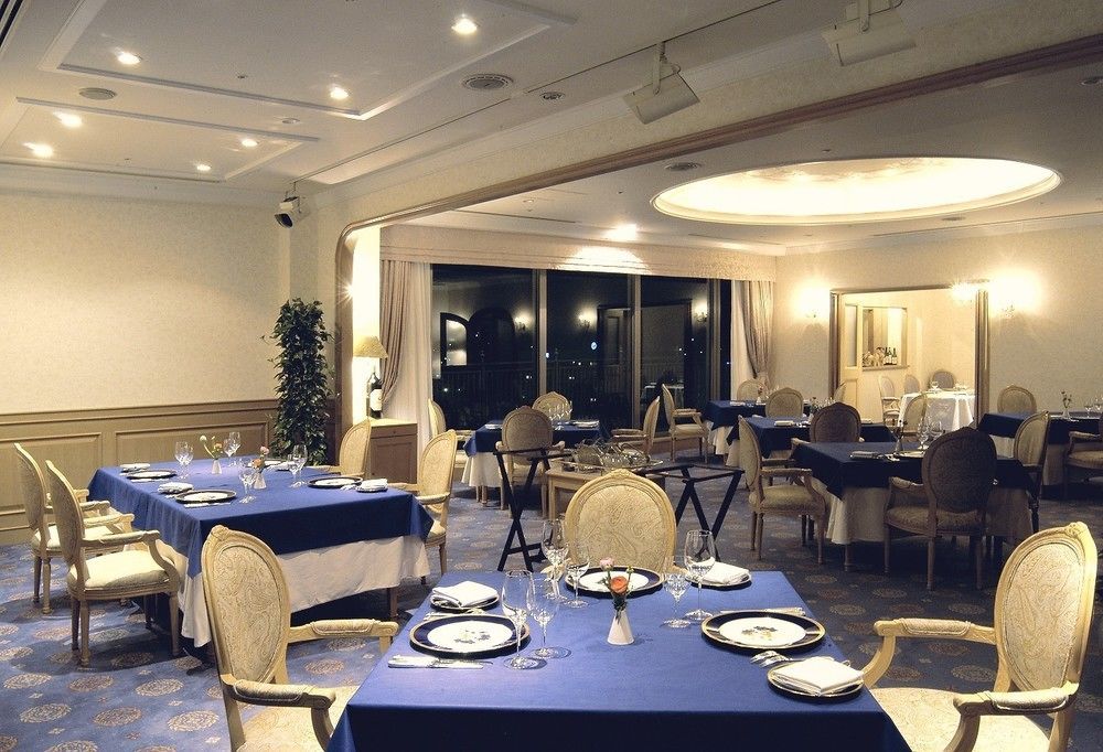 Kure Hankyu Hotel Экстерьер фото